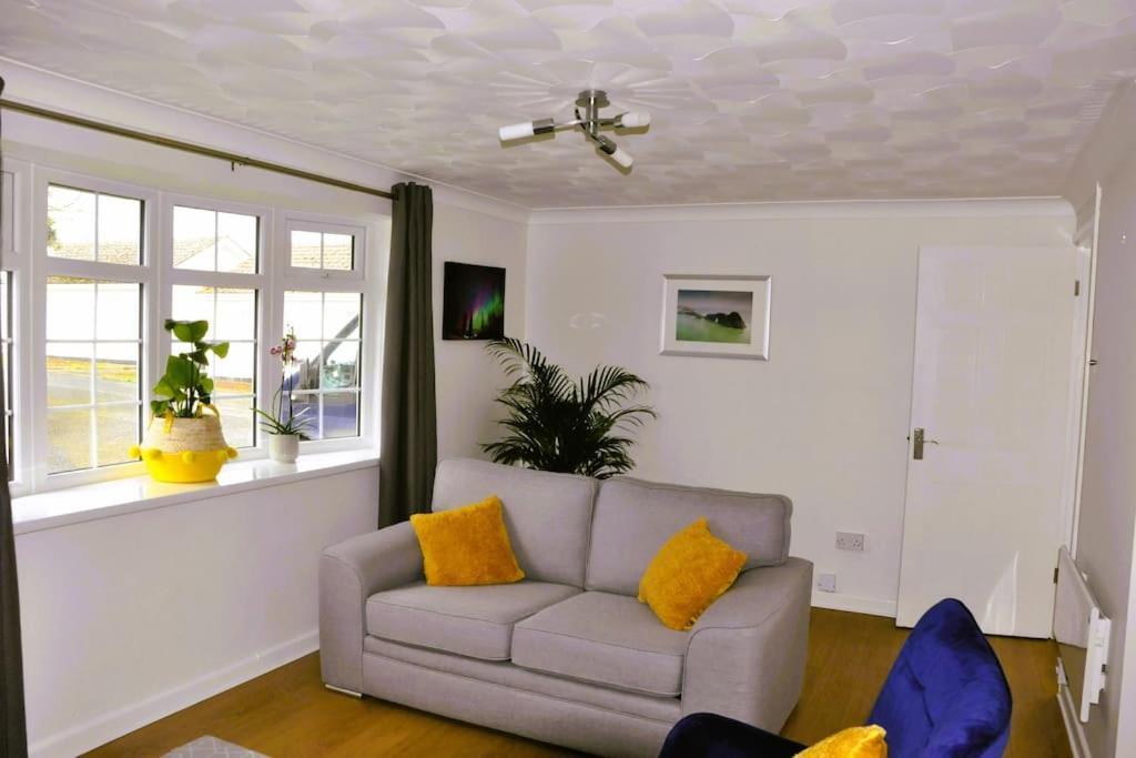 Ocean Breeze, Gower Holiday Village. Allows Dogs Swansea Exterior foto